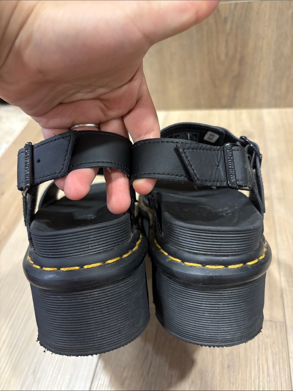 Dr. Martens Voss Quad Platform Buckle Sandal Hydro Leather Black JY004 size 7 - Picture 6 of 11